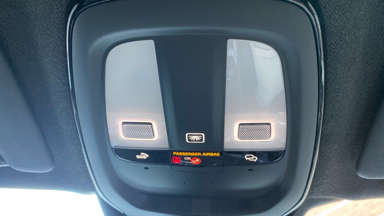 Volvo XC40 2.0 B3P Plus Dark 5dr Auto Petrol Estate